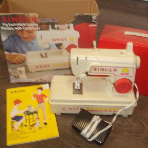 Singer Toys Singer Lockstitch Kids Sewing Machine Complete Box Poshmark